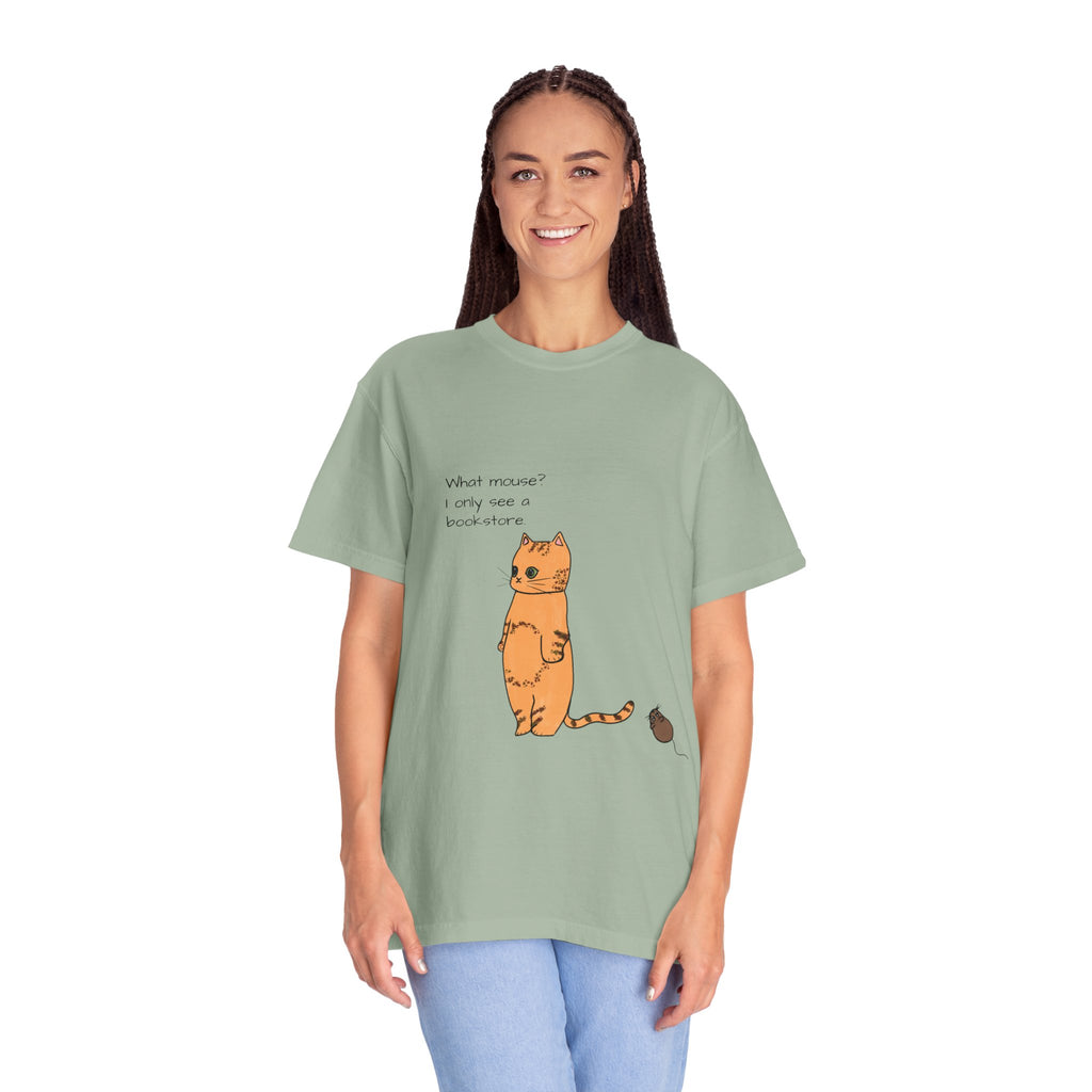 "What mouse? I only see a bookstore" Cute Cat, Book Tee
