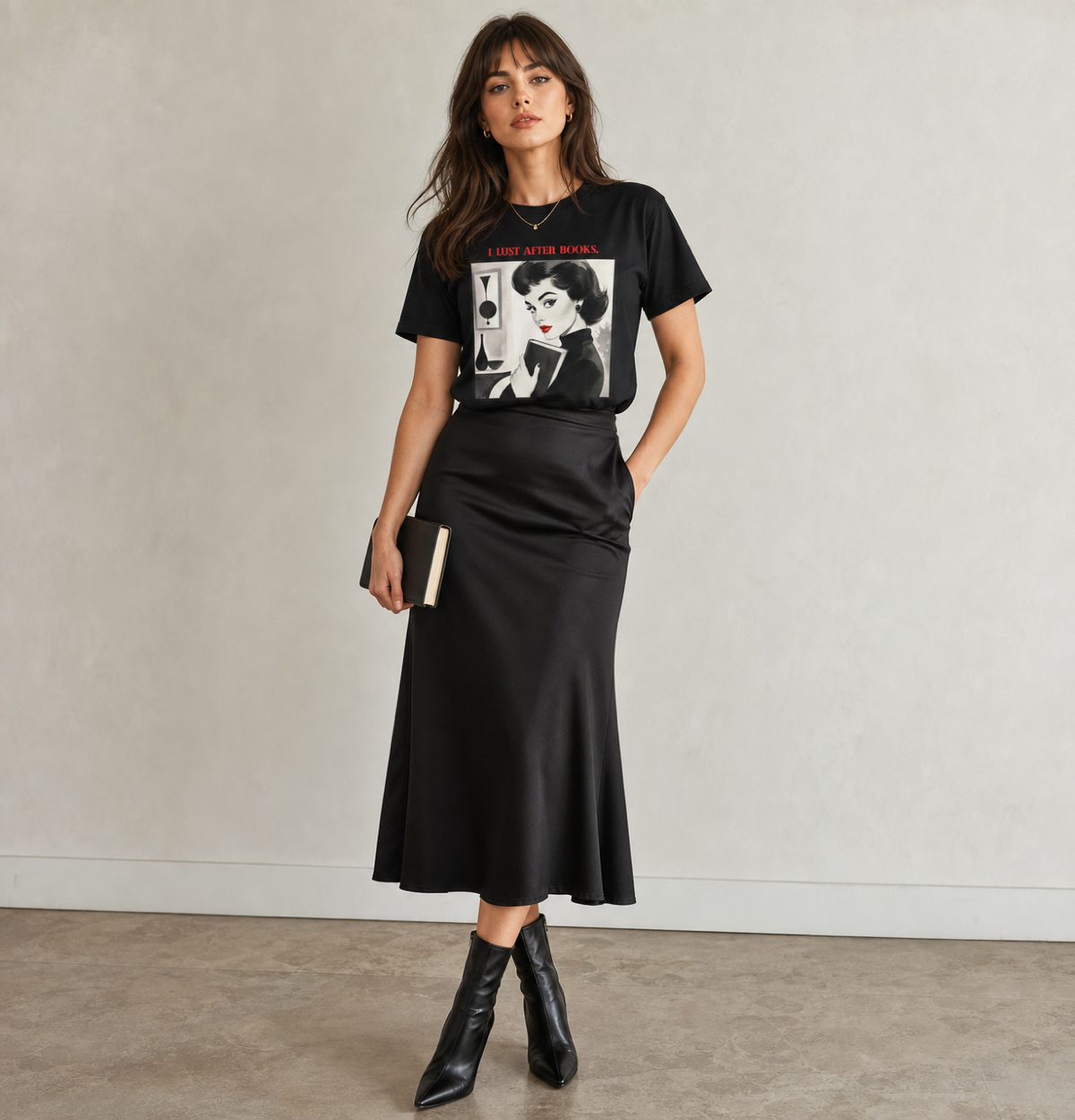 Book Lover T-Shirt — “I Lust After Books” Retro Vintage Graphic Tee