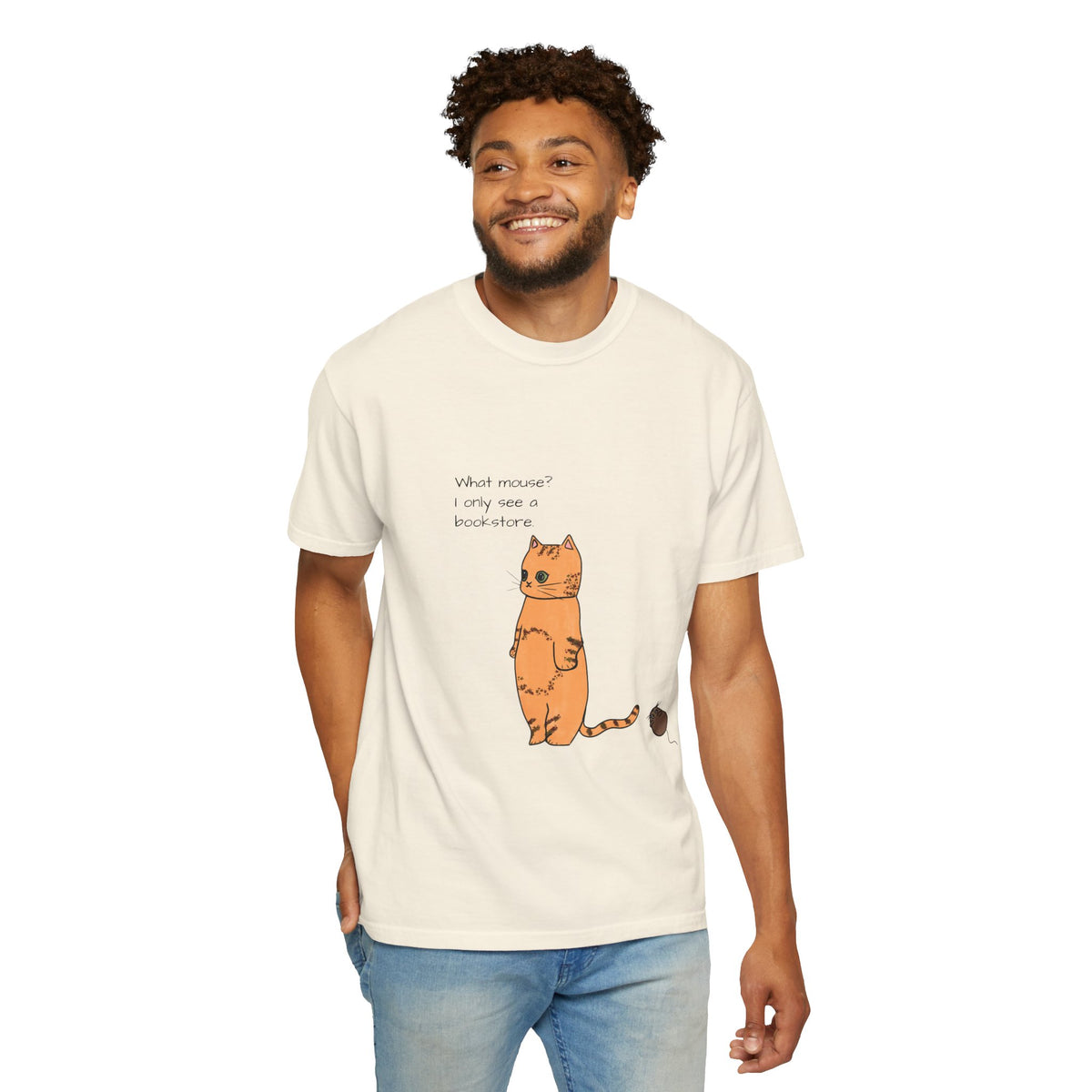 "What mouse? I only see a bookstore" Cute Cat, Book Tee