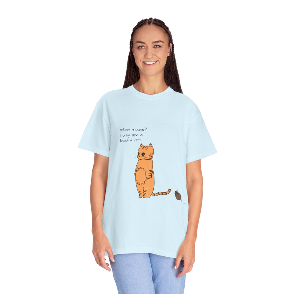"What mouse? I only see a bookstore" Cute Cat, Book Tee